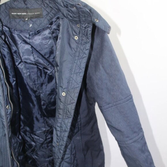 Women's Blue Puffer Jacket Marc Jacobs Size Medium - Picture 10 of 16